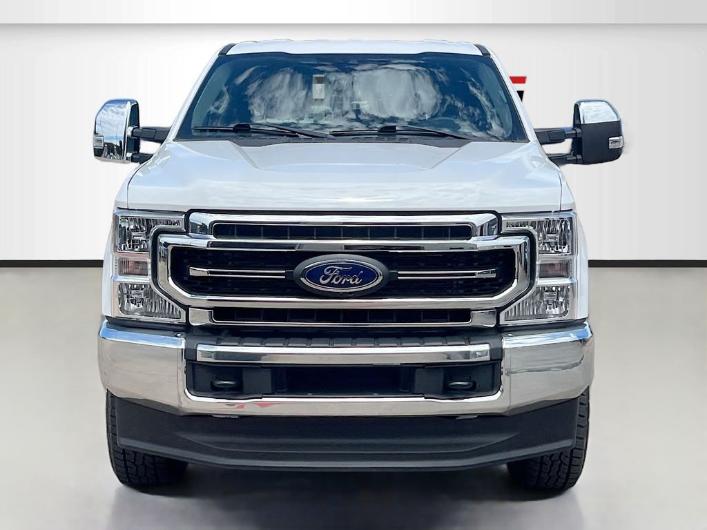 Used 2022 White Ford XLT image 2