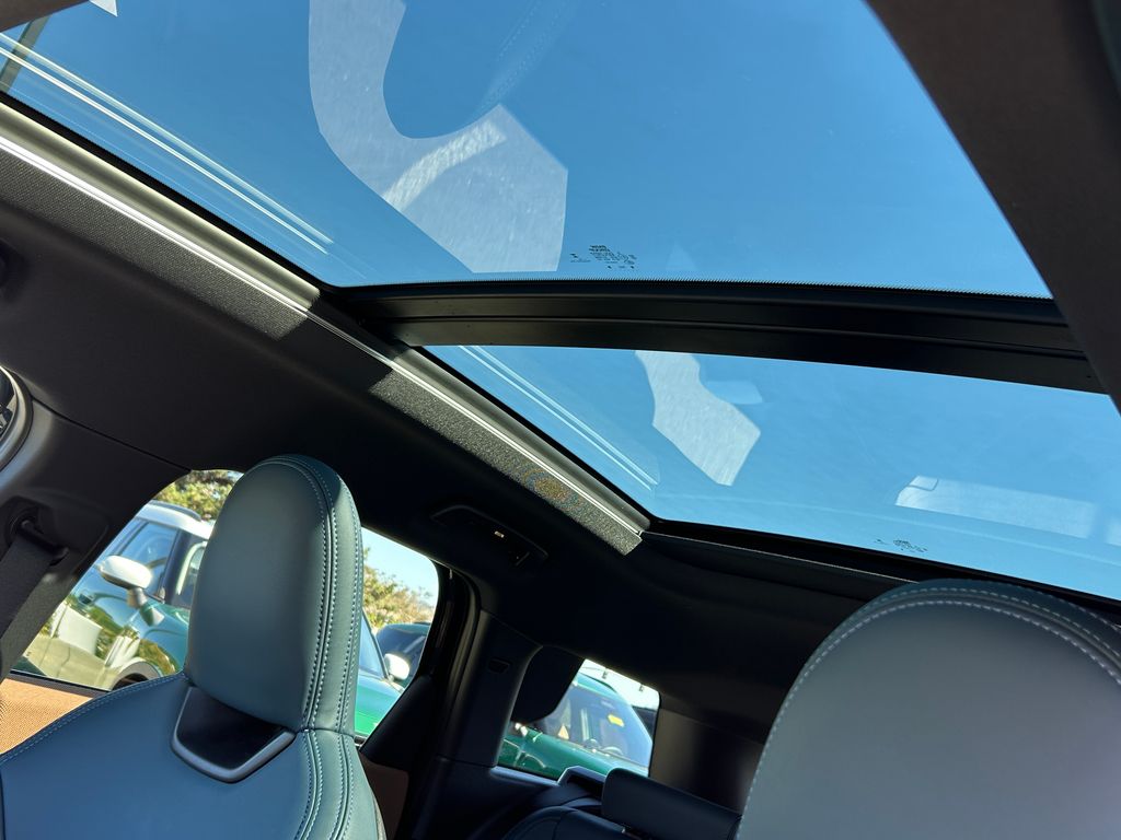 Thumbnail: 2025 MINI Cooper Countryman - 16