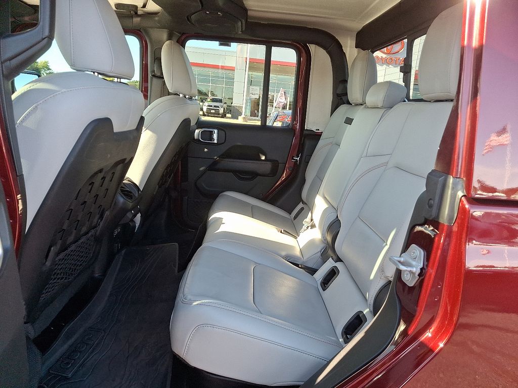 Thumbnail: 2021 Jeep Gladiator - 10