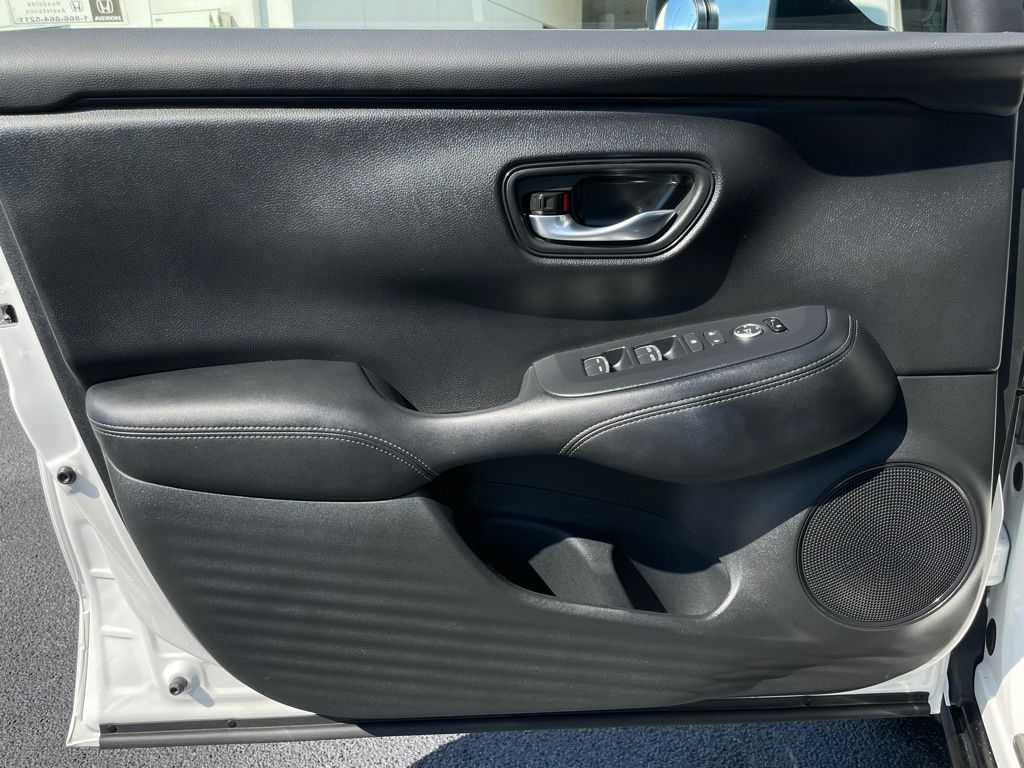 2025 Honda HR-V EX-L 23