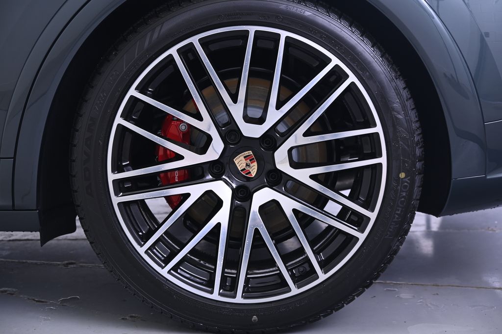 Thumbnail: 2025 Porsche Cayenne - 12