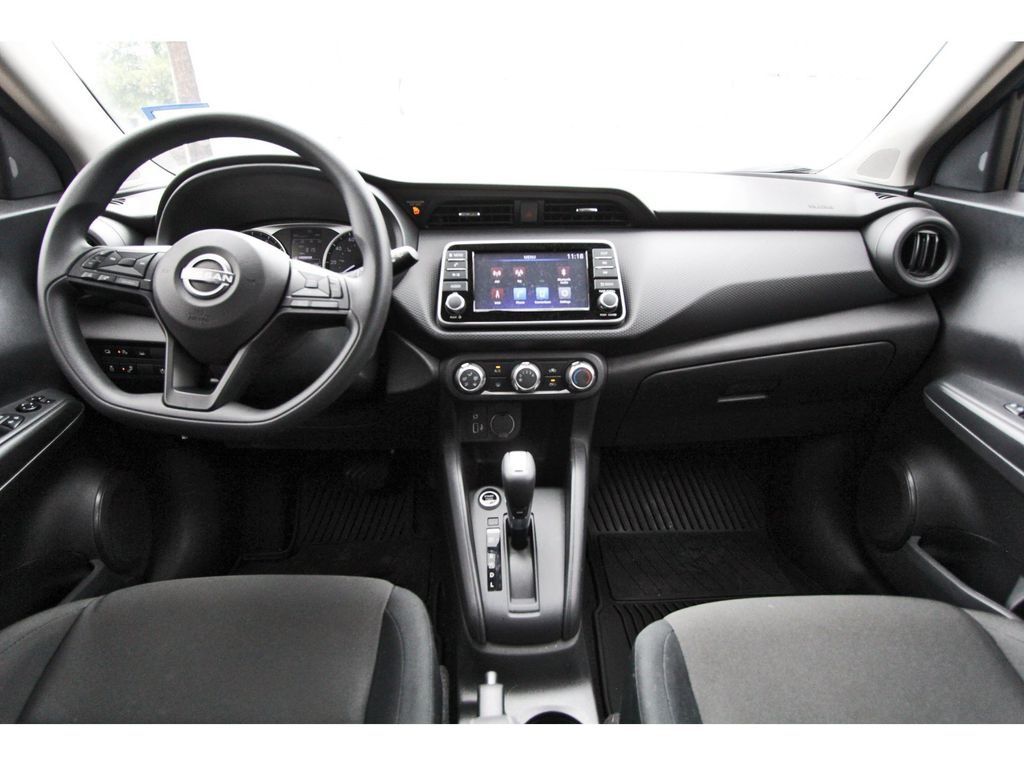 2025 Nissan Kicks Play S - 8