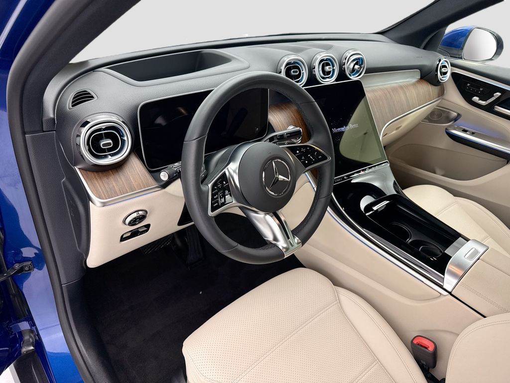 Thumbnail: 2026 Mercedes-Benz GLC - 9