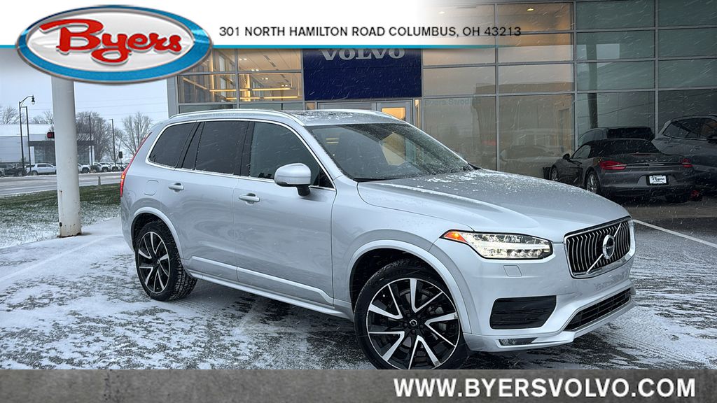 2021 Volvo XC90 T6 Momentum 7-Passenger AWD