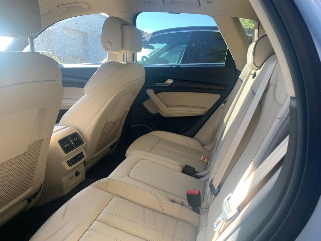 Thumbnail: 2023 Audi Q5 - 11