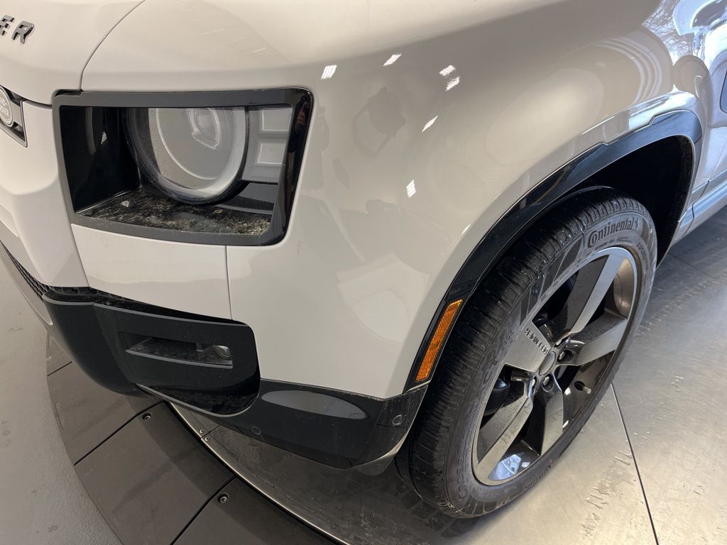 Thumbnail: 2026 Land Rover Defender - 9