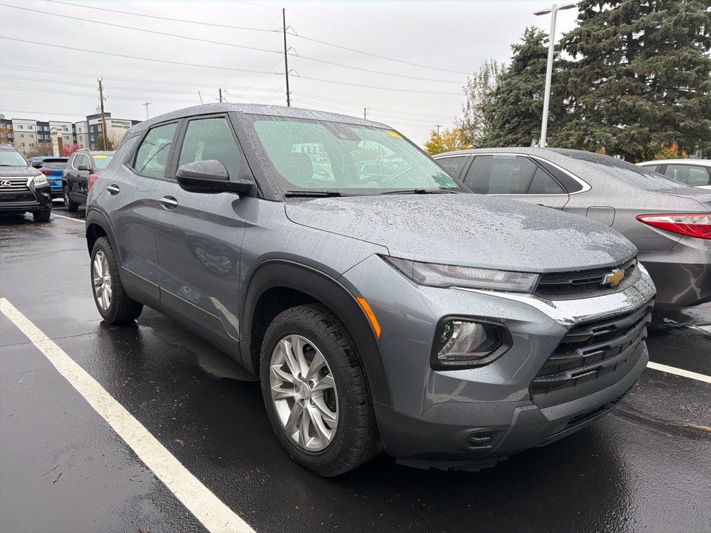 Thumbnail: 2021 Chevrolet TrailBlazer - 4