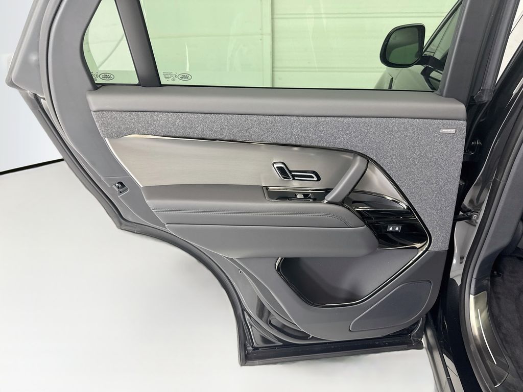 New 2026 Black Land Rover SE image 25