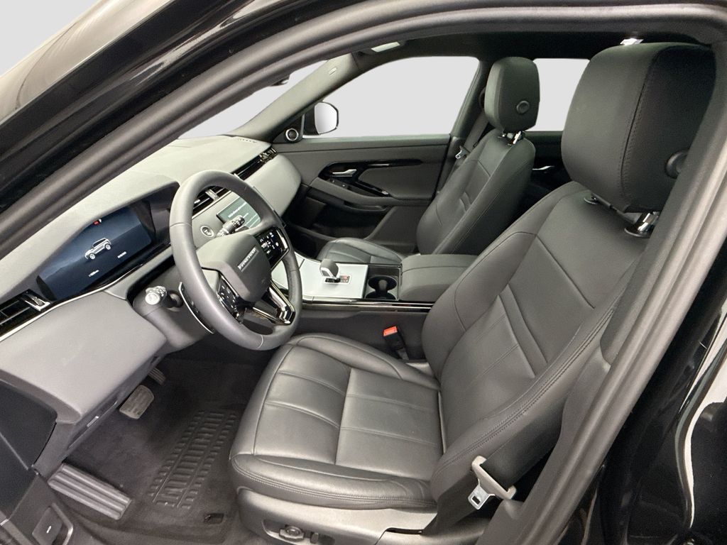 Thumbnail: 2025 Land Rover Range Rover Evoque - 18