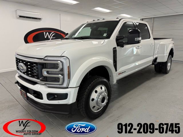 2026 Ford F-450 Super Duty Platinum Crew Cab LB DRW 4WD