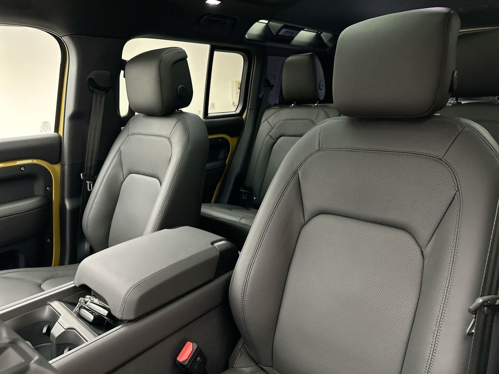 Thumbnail: 2026 Land Rover Defender - 10