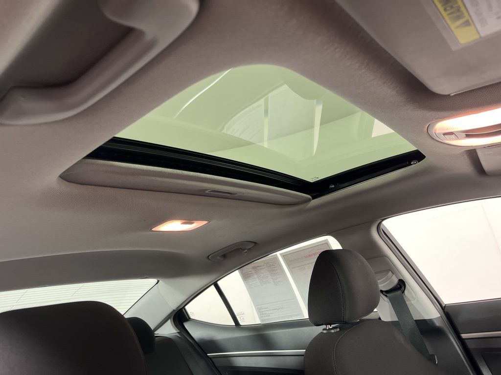 Thumbnail: 2020 Hyundai Elantra - 5