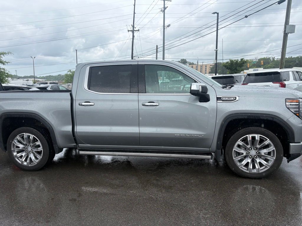 Used 2024 Silver GMC Denali image 5