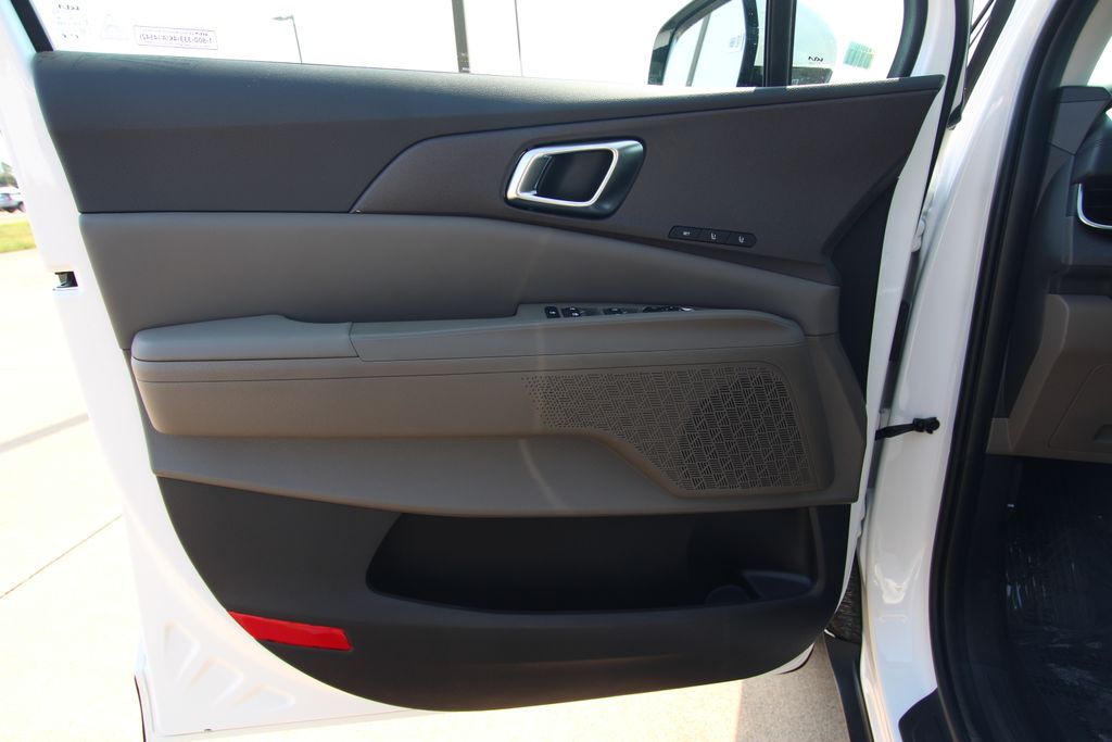 New 2027 Kia Carnival MPV Van