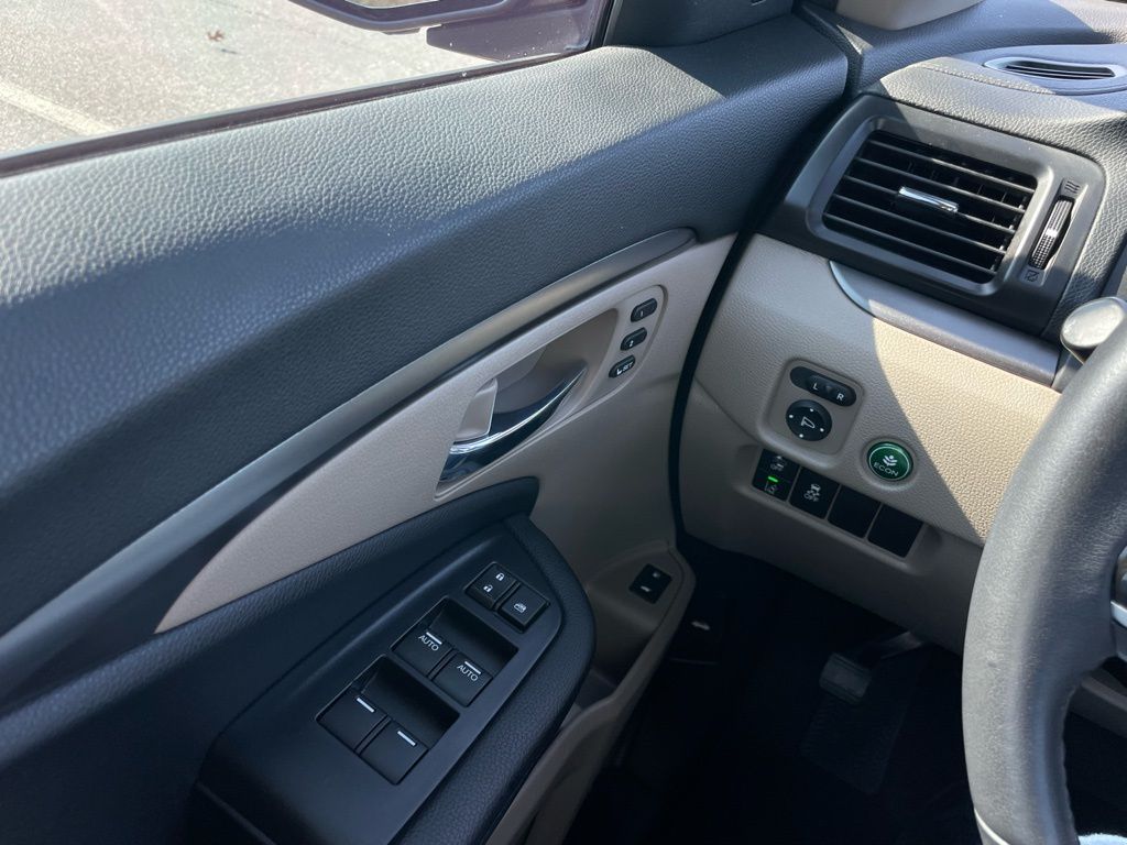 Thumbnail: 2022 Honda Pilot - 23