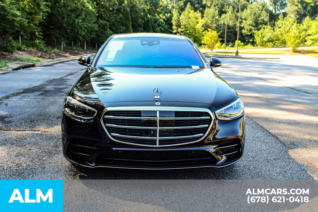 Used 2025 Black Mercedes-Benz S 580 image 9