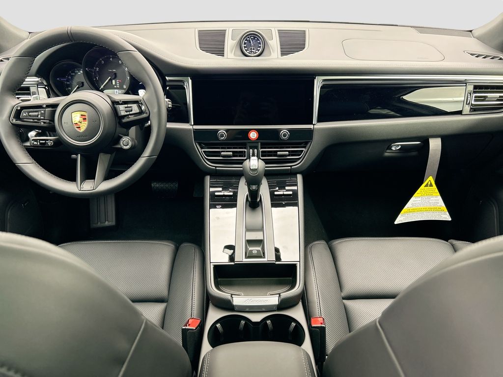 Thumbnail: 2026 Porsche Macan - 16