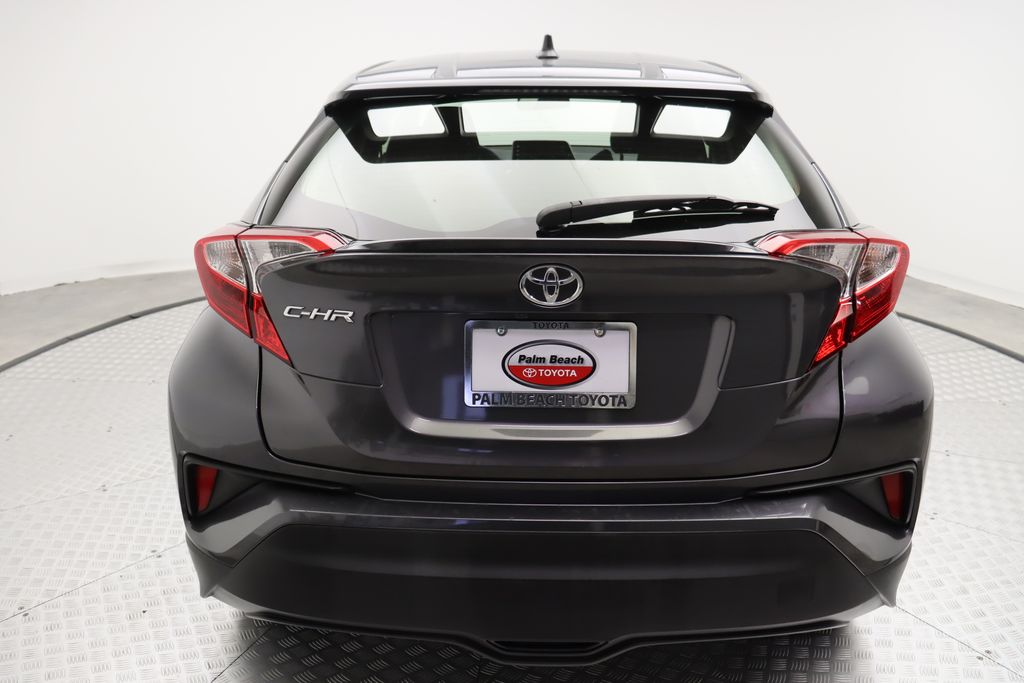 2020 Toyota C-HR LE 10