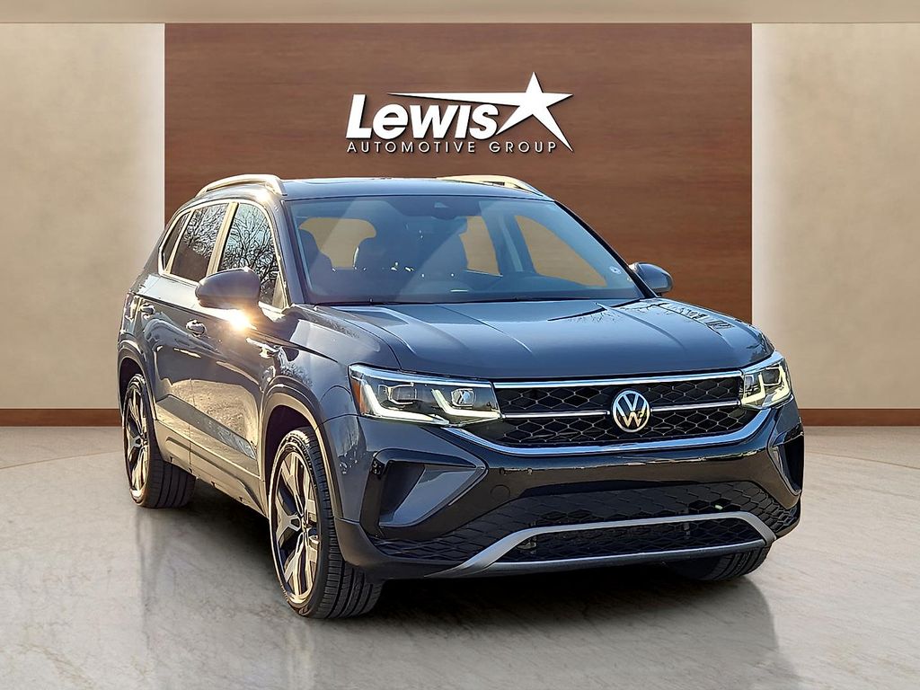 Used 2022 Volkswagen Taos For Sale in Farmington, AR