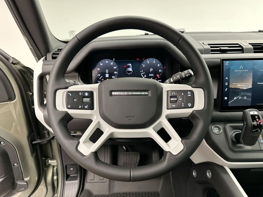 2025 Land Rover Defender 110 15
