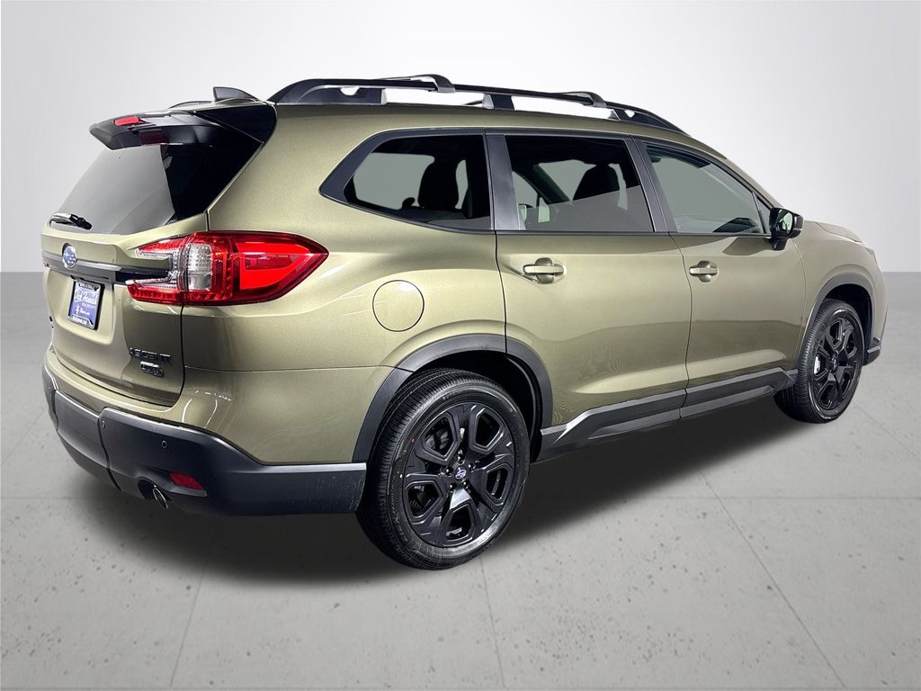 2025 Subaru Ascent Onyx Edition Touring photo 3