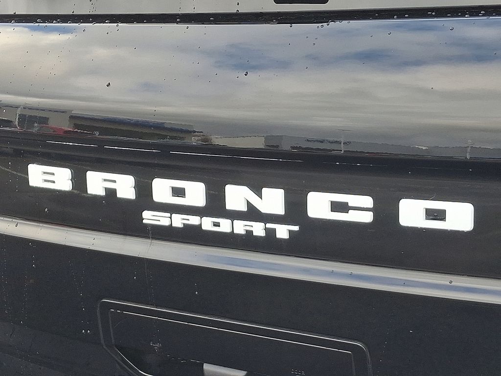 Thumbnail: 2021 Ford Bronco Sport - 30