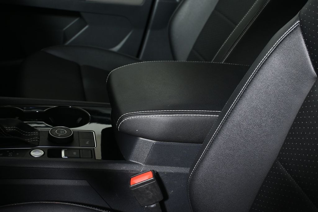 Thumbnail: 2023 Volkswagen Atlas - 26