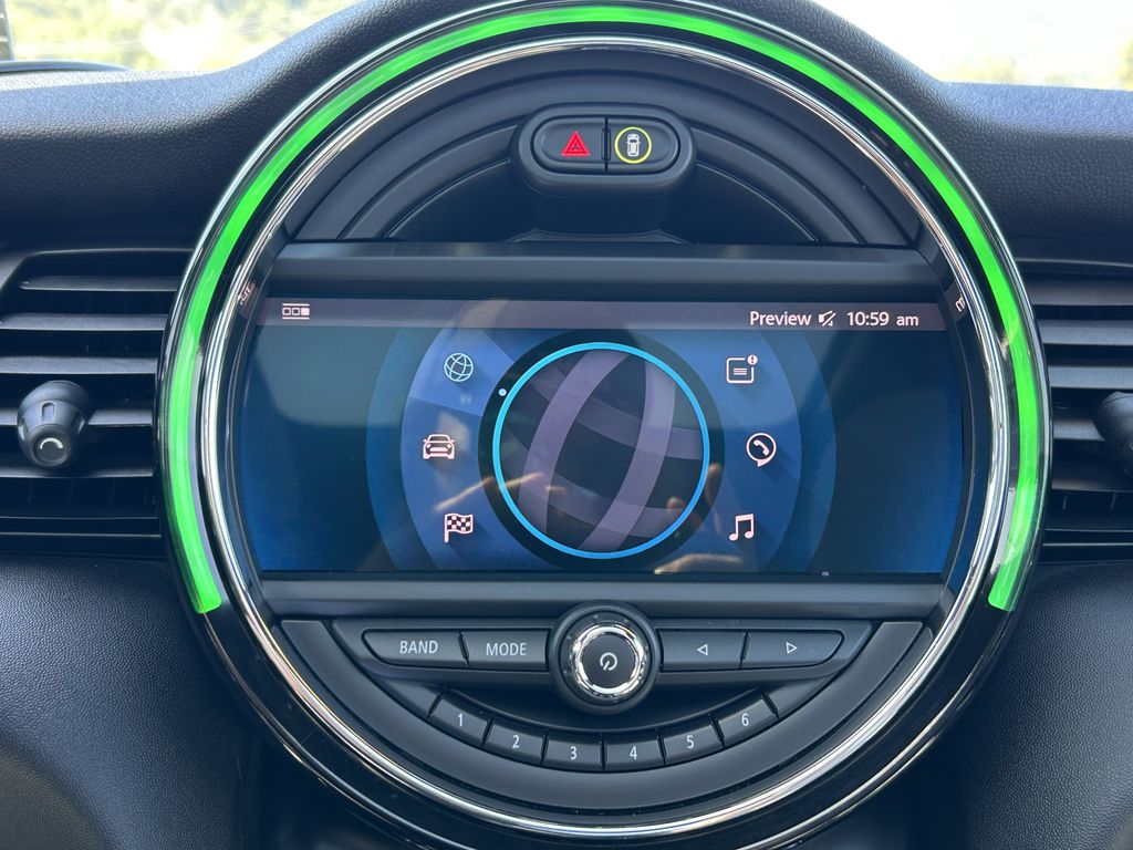2021 MINI Cooper SE 23