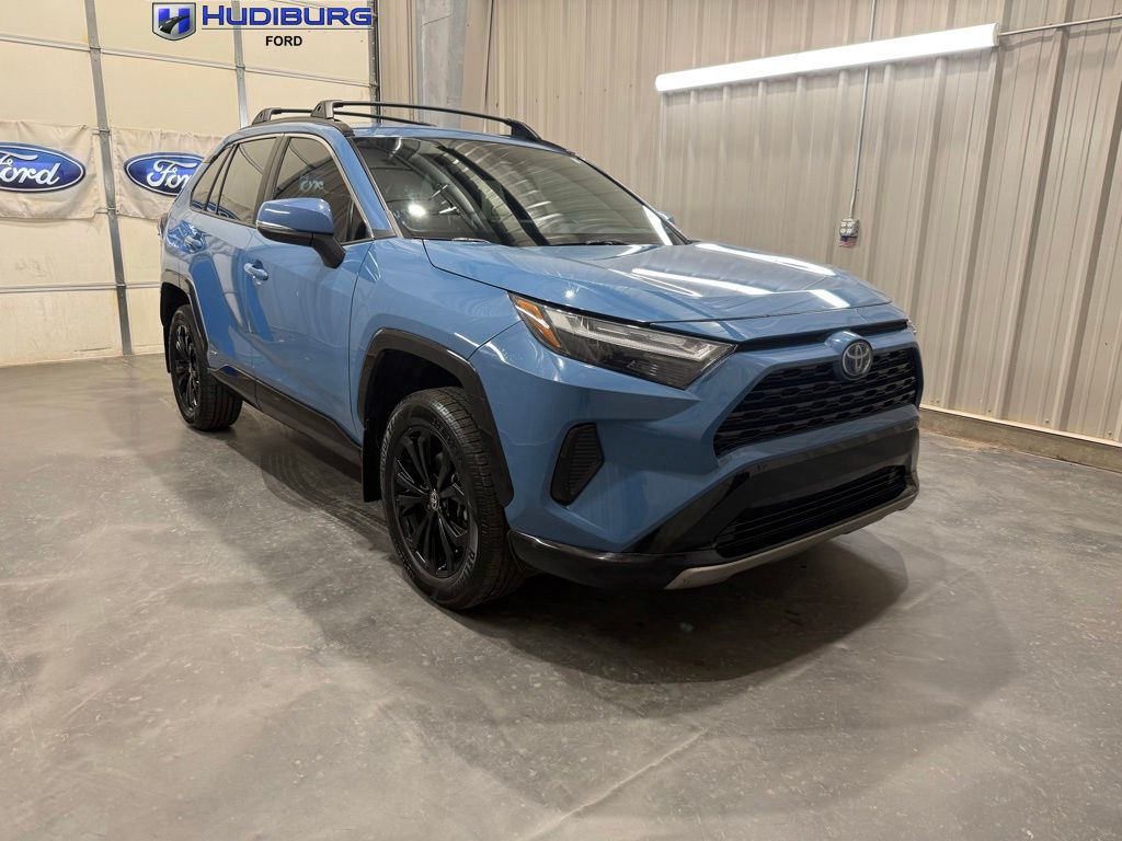 2022 Toyota RAV4 Hybrid SE AWD