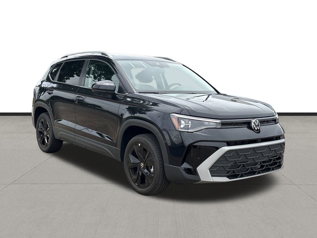 New 2025 Deep Black Volkswagen 1.5T SE image 3