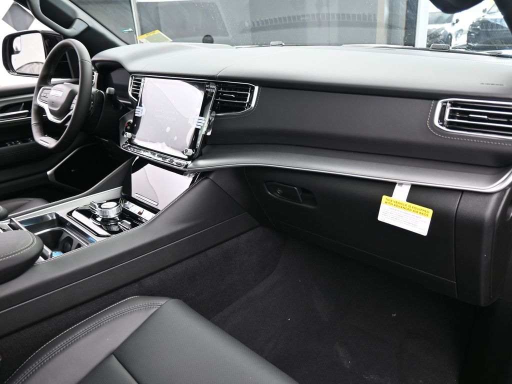 New 2026 High Gloss Black Jeep Limited Reserve image 45