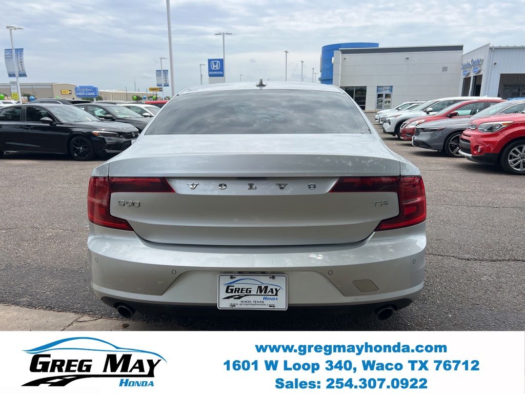 2018 Volvo S90 T5 Momentum - 5