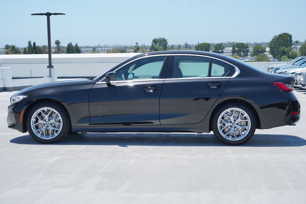 Thumbnail: 2026 BMW 3 Series - 4