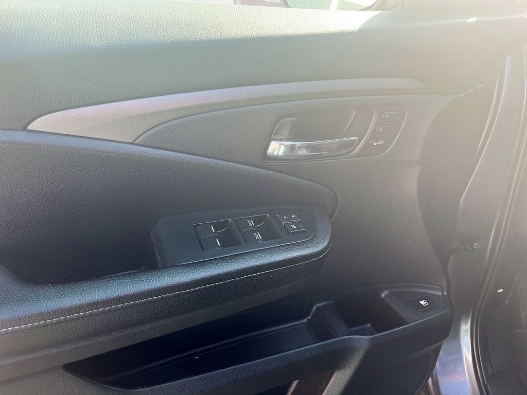 Used 2024 Gray Honda RTL image 18