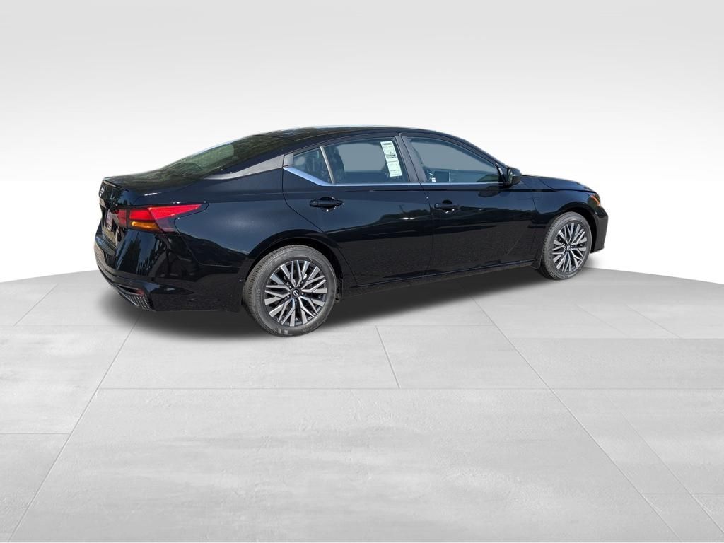 New 2026 Black Nissan 2.5 SV image 4