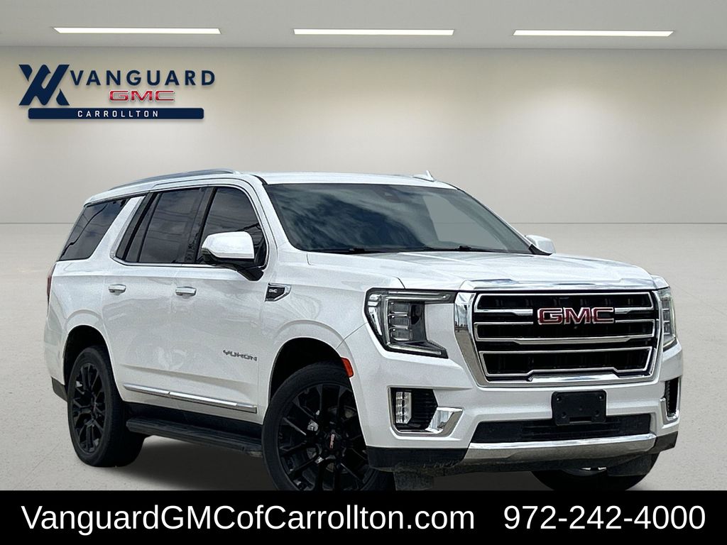 White Frost Tricoat 2022 GMC Yukon SLT RWD SUV / Crossover 4X2