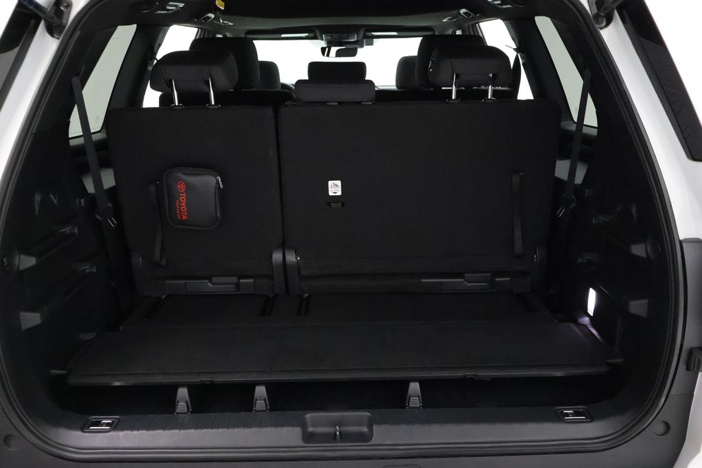 Thumbnail: 2025 Toyota Sequoia - 22