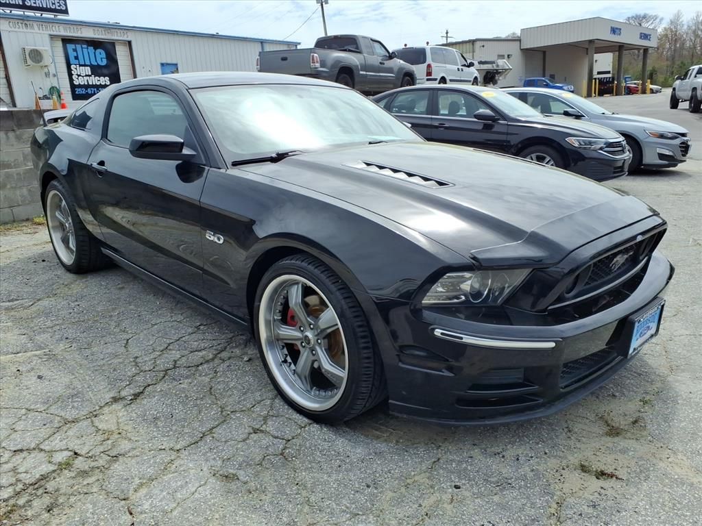 2013 Ford Mustang GT Premium Coupe RWD
