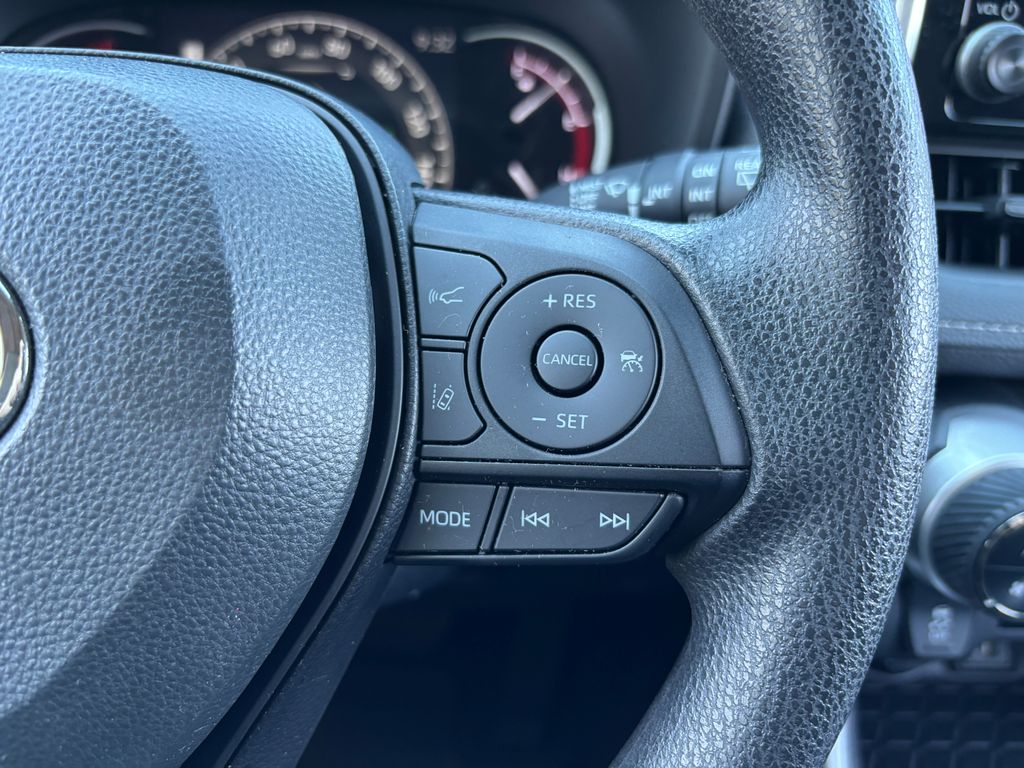 Thumbnail: 2024 Toyota RAV4 - 12