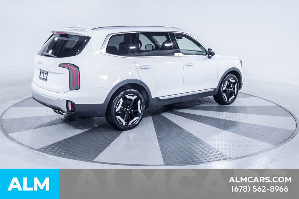 Used 2024 White Kia EX image 10