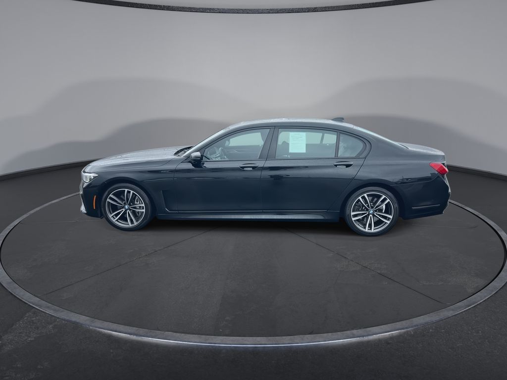 Thumbnail: 2022 BMW 7 Series - 5