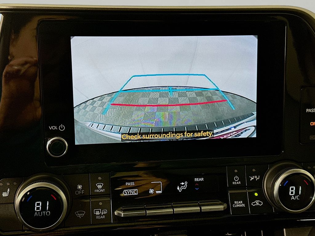 Thumbnail: 2024 Toyota Highlander - 14