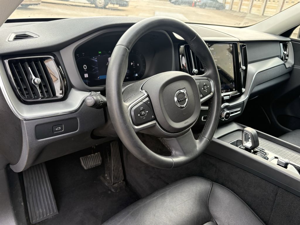 Certified Used 2024 Gray Metallic Volvo B5 Core image 13