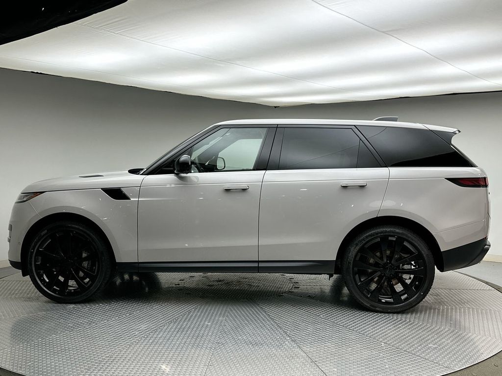 Thumbnail: 2026 Land Rover Range Rover Sport - 10