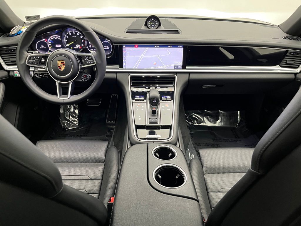 2018 Porsche Panamera 4 23