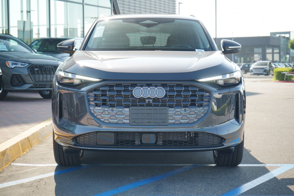 Thumbnail: 2025 Audi Q5 - 5