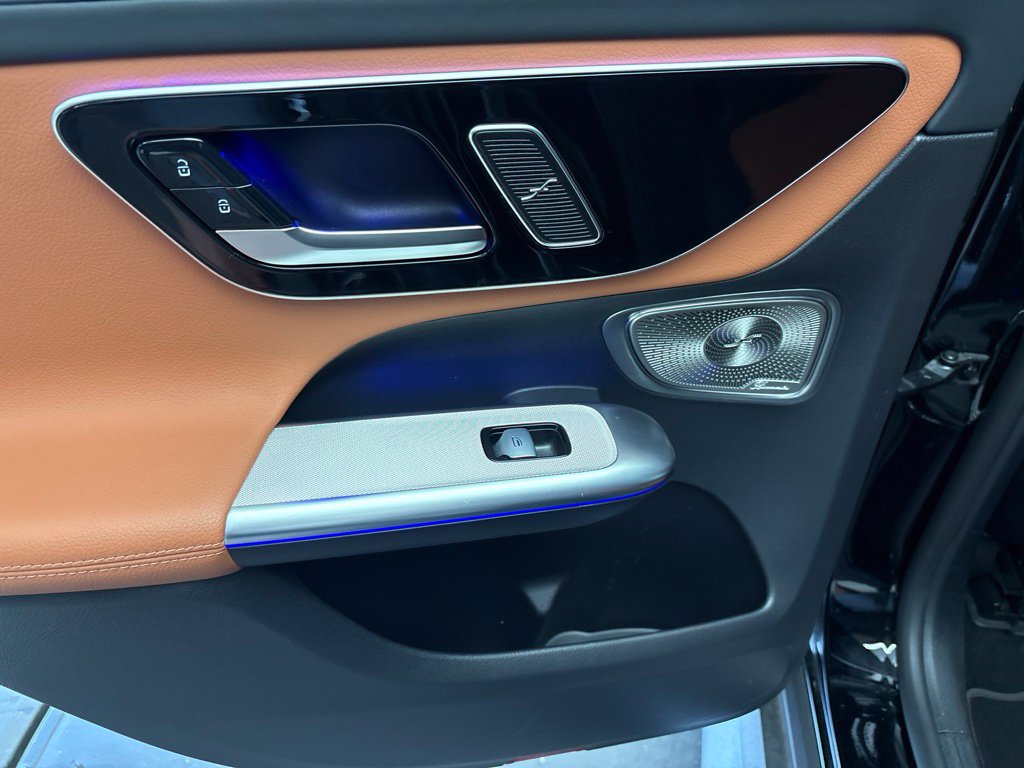 Thumbnail: 2023 Mercedes-Benz GLC - 20