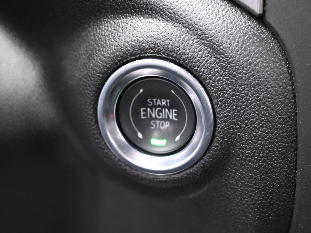 Used 2024 Summit White GMC Pro image 26