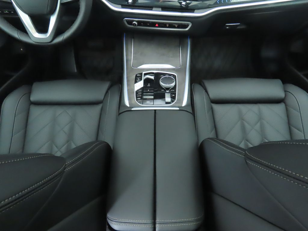 Thumbnail: 2026 BMW X5 - 17