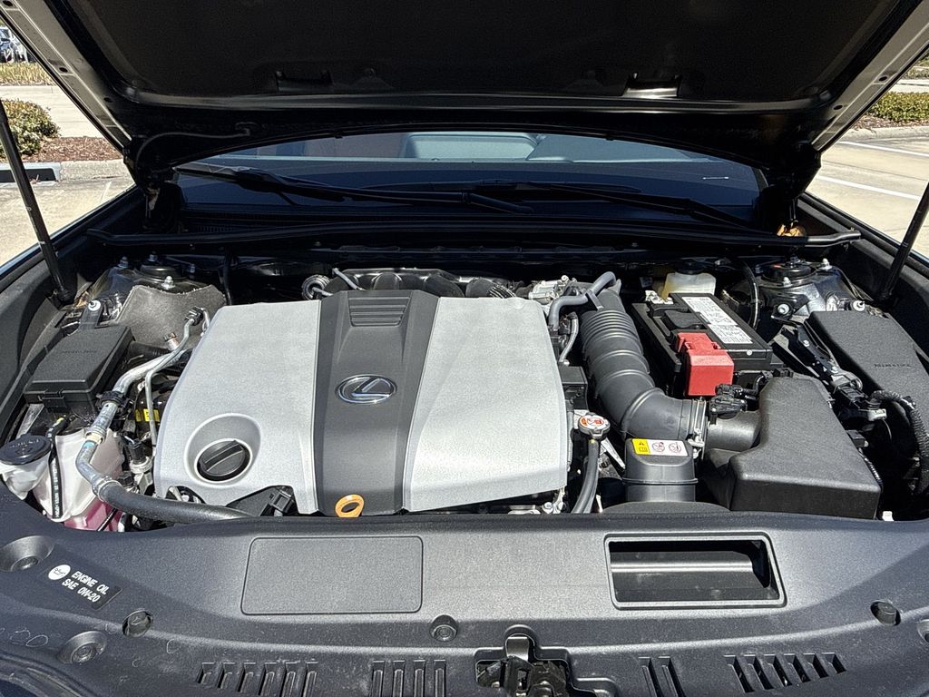 Thumbnail: 2025 Lexus ES - 14